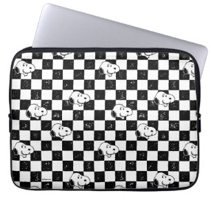 Peanuts   Snoopy Chequered Flag Laptop Sleeve