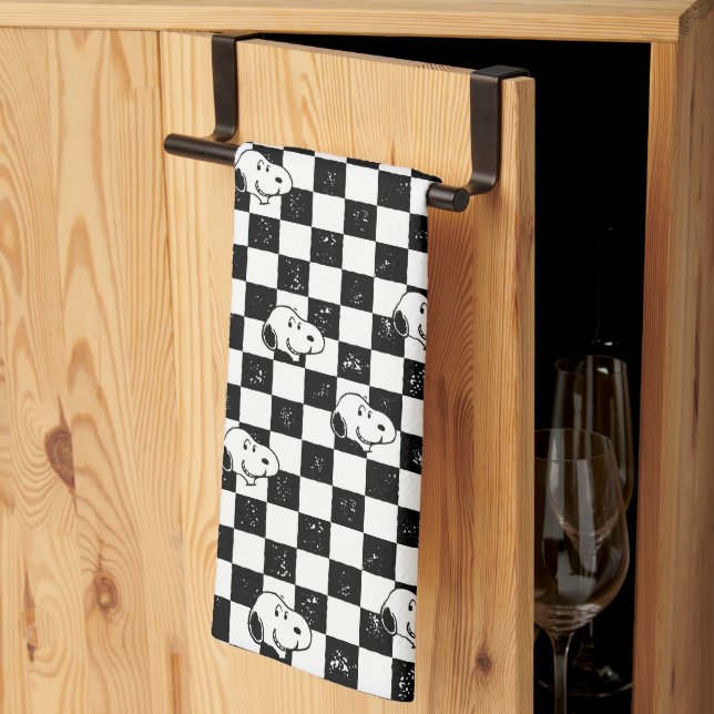 Peanuts | Snoopy Chequered Flag Tea Towel (Thirds Fold)