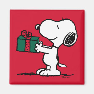 Peanuts   Snoopy Christmas Gift Giver Magnet