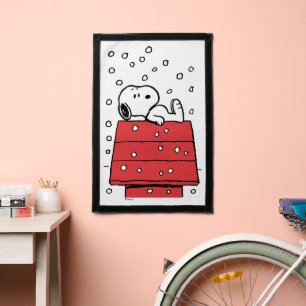 Peanuts   Snoopy Doghouse Snowflakes Pennant