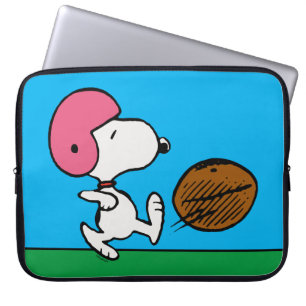 Peanuts   Snoopy Football Kicker Laptop Sleeve