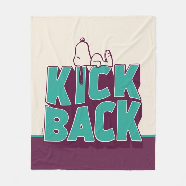 Peanuts | Snoopy Kickback Fleece Blanket (Front)
