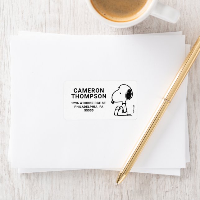 Peanuts | Snoopy Looking Down Label (Insitu)