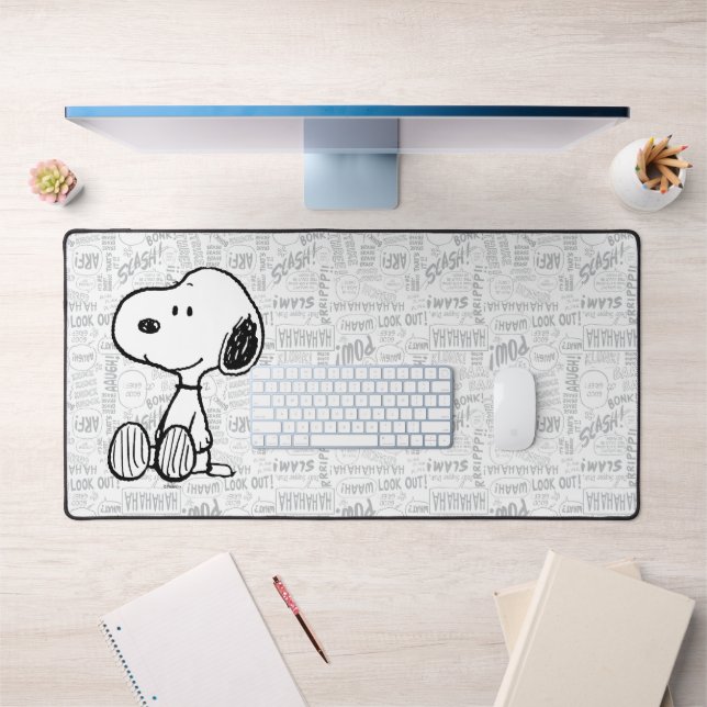 PEANUTS | Snoopy on Black White Comics Desk Mat (Office 1)