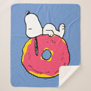 Peanuts   Snoopy Pink Doughnut Sherpa Blanket
