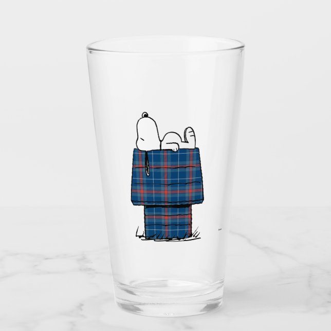 Peanuts | Snoopy Plaid Flannel Holiday Dog House Glass (Front)