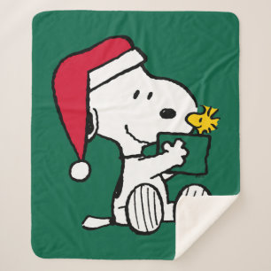 Peanuts   Snoopy Santa & Woodstock Gift Sherpa Blanket