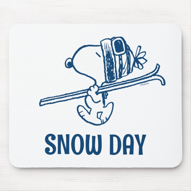 Peanuts | Snoopy Ski Trip Mouse Mat (Front)