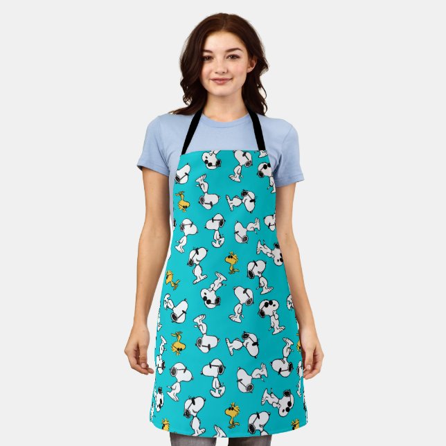 Peanuts | Snoopy & Sunglasses Pattern Apron (Worn)