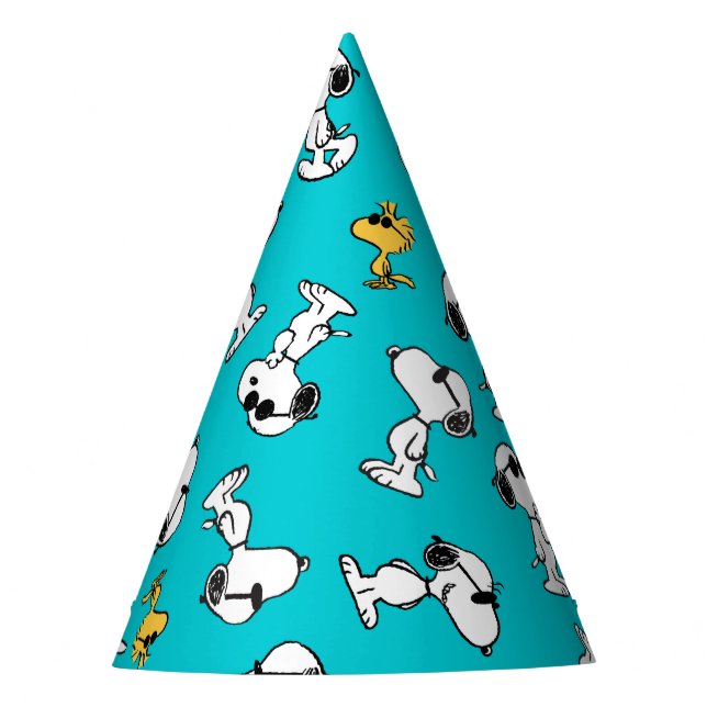Peanuts | Snoopy & Sunglasses Pattern Party Hat (Front)