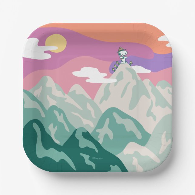 Peanuts | Snoopy & Troop Hiking the Mountain Paper Plate (Front)