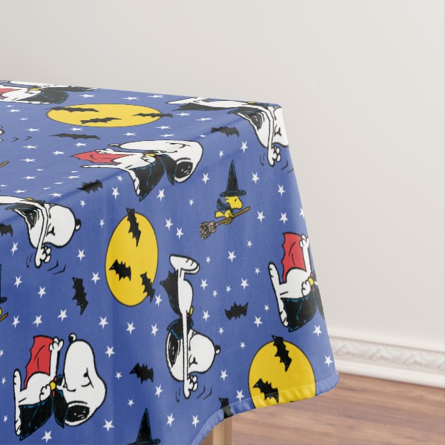 Peanuts | Snoopy Vampire Pattern Tablecloth (In Situ)