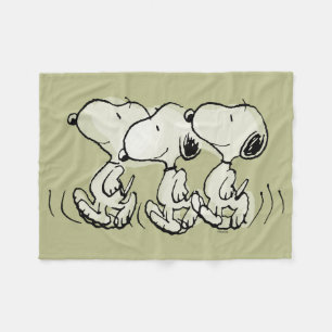 Peanuts   Snoopy Walking Tall Fleece Blanket