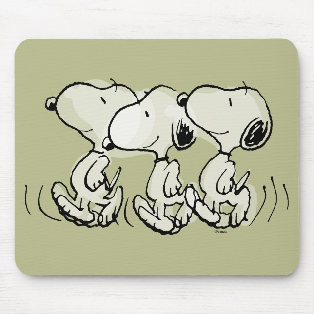 Peanuts | Snoopy Walking Tall Mouse Mat (Front)