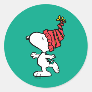 Peanuts   Snoopy Winter Beanie Cap Classic Round Sticker
