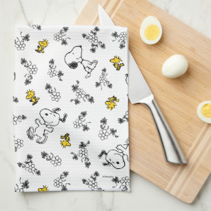 Peanuts   Snoopy & Woodstock B&W Flower Pattern Tea Towel