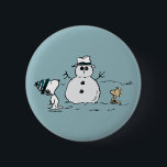 Peanuts | Snoopy & Woodstock Build A Snowman 6 Cm Round Badge<br><div class="desc">Check out this fun Peanuts design featuring Snoopy and Woodstock.</div>
