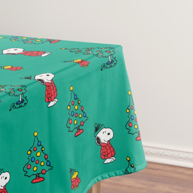 Peanuts | Snoopy & Woodstock Christmas Pattern Tablecloth (In Situ)