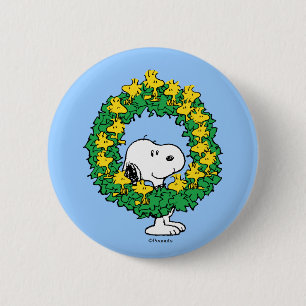 Peanuts   Snoopy & Woodstock Christmas Wreath 6 Cm Round Badge