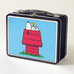 Peanuts   Snoopy & Woodstock Doghouse Metal Lunch Box