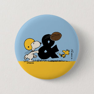Peanuts Snoopy & Woodstock Football 6 Cm Round Badge