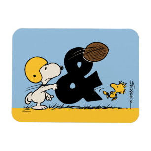 Peanuts   Snoopy & Woodstock Football Magnet
