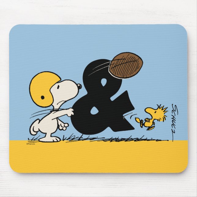 Peanuts | Snoopy & Woodstock Football Mouse Mat (Front)