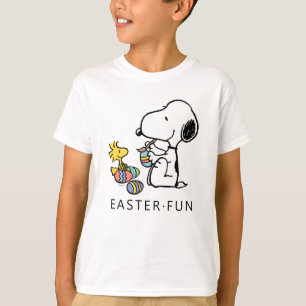 Peanuts   Snoopy & Woodstock Painting Eggs T-Shirt