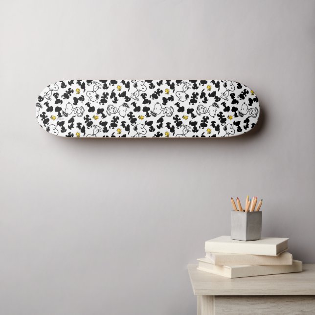 Peanuts |  Snoopy & Woodstock Shadow Pattern Skateboard (Wall Art (Horz))