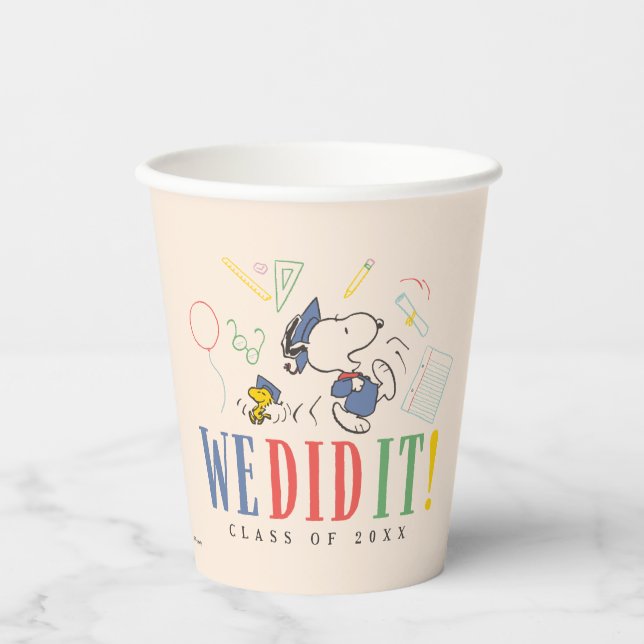 Peanuts Snoopy Woodstock We Did It Graduation Cap Paper Cups (Front)