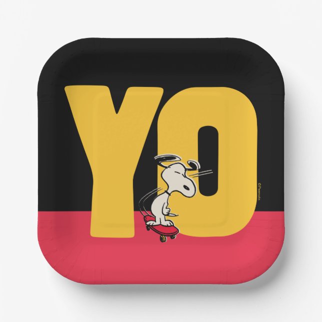 Peanuts | Snoopy YO Skateboard Paper Plate (Front)