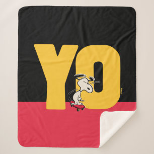 Peanuts   Snoopy YO Skateboard Sherpa Blanket