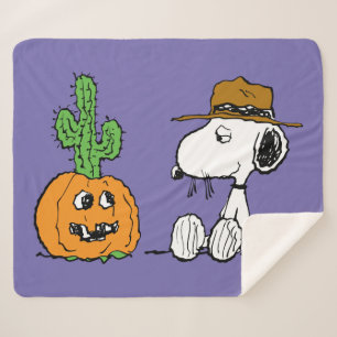 Peanuts   Spike's Desert Halloween Sherpa Blanket