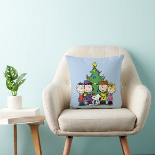 Peanuts   The Gang Around the Christmas Tree Cushion
