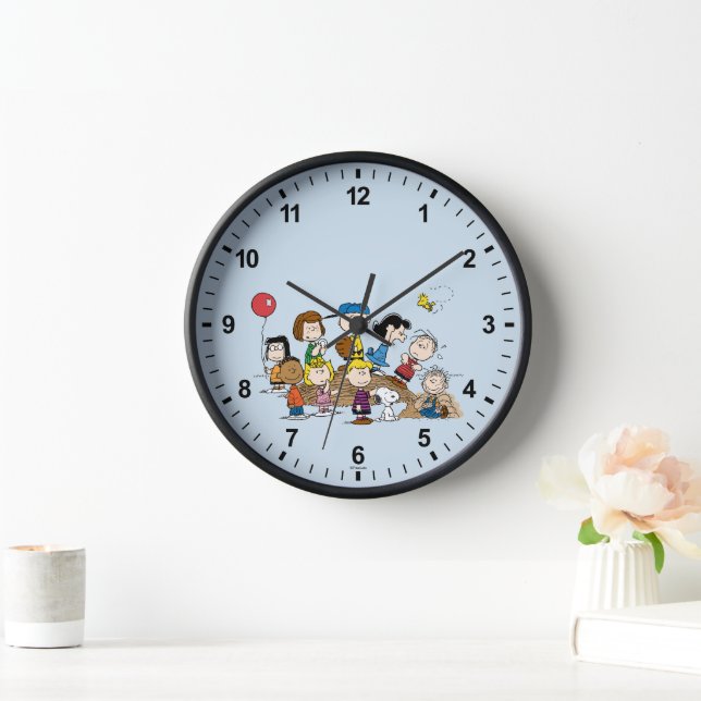 Peanuts | The Gang at the Pitcher's Mound Clock (Home)