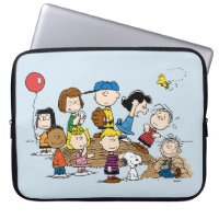 Peanuts | The Gang at the Pitcher's Mound