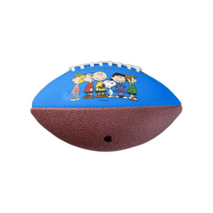 Peanuts   The Peanuts Gang Together American Football