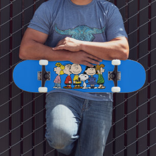 Peanuts   The Peanuts Gang Together Skateboard
