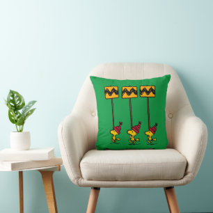 Peanuts   Woodstock & Friends Sign March Cushion