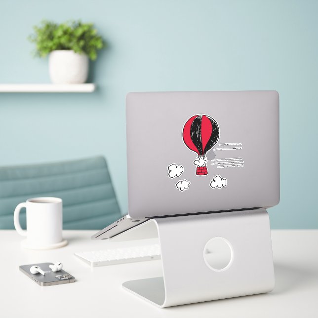 PEANUTS | Woodstock In Hot Air Balloon (Laptop On Desk)