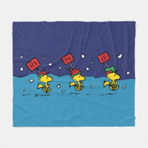 Peanuts   Woodstock Snow Shovel Team Fleece Blanket