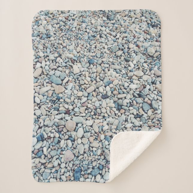 Pebbles lot sherpa blanket (Front)