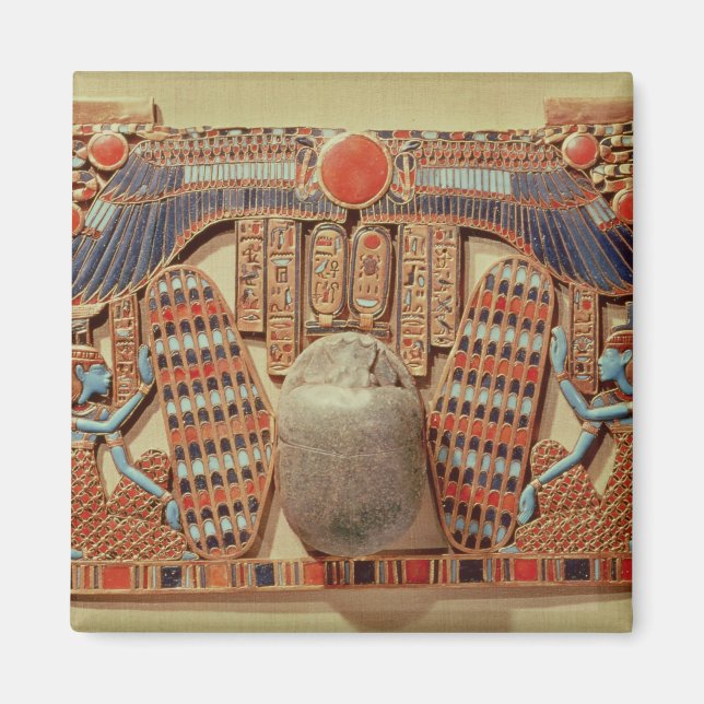 Pectoral decorated with the winged scarab magnet (Front)