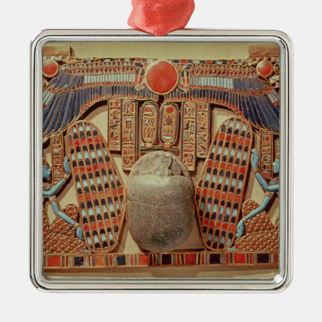 Pectoral decorated with the winged scarab metal tree decoration (Front)