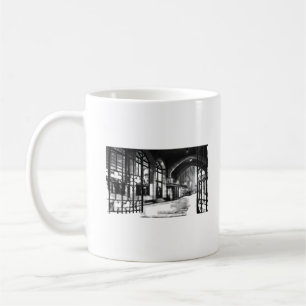 Peekaboo – Basic Classic Slogan Coffee Mug