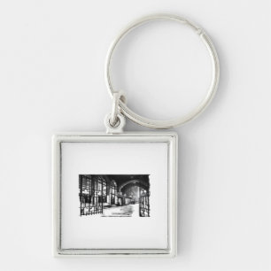 Peekaboo – Basic Classic Slogan Key Ring