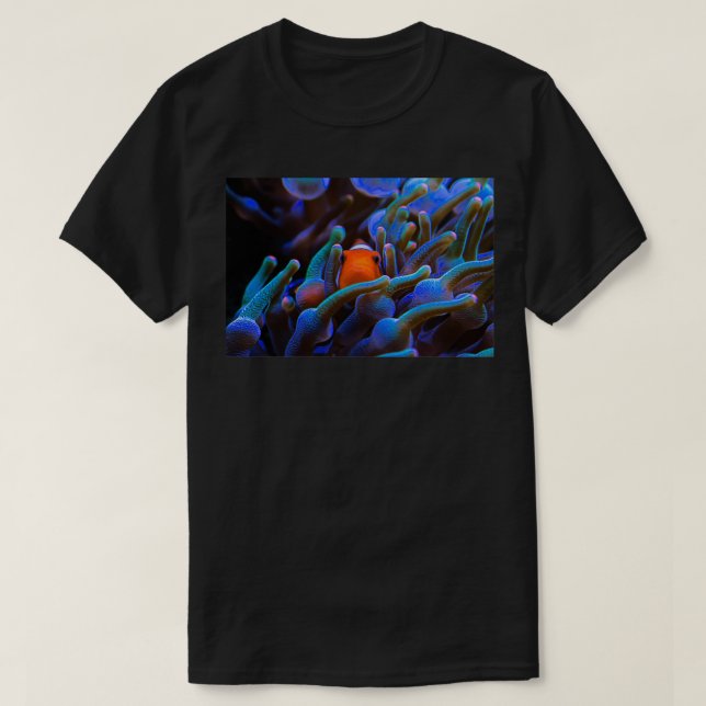 Peeping Clownfish on the coral reef T-Shirt (Design Front)