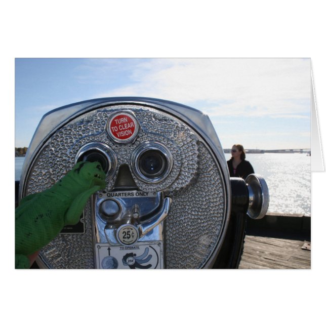 Peeping Walter (Front Horizontal)