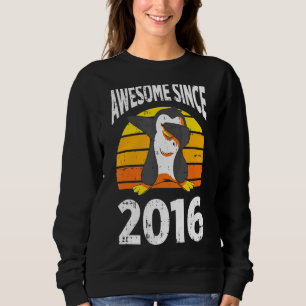Penguin Awesome Since 2016 6th Birthday 6 Years Ol Sweatshirt