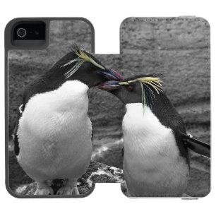 Penguin Colour Splash Incipio Watson™ iPhone 5 Wallet Case